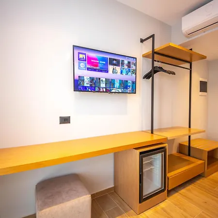 Absolute Hotel