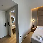 Absolute Hotel