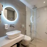 فندق Absolute