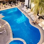 Absolute 4* كساميل